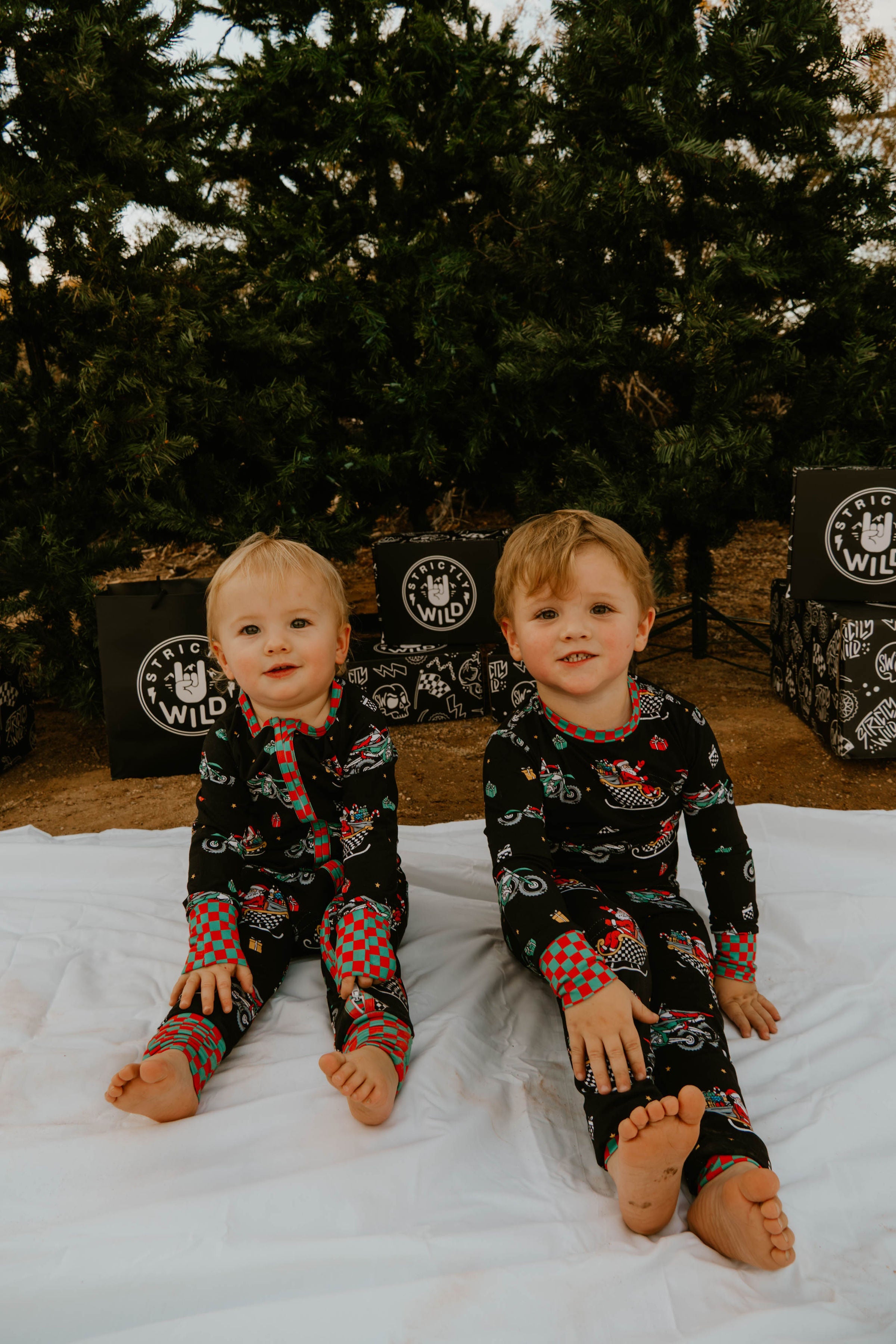 Santas Speedy Sleigh Zip Up Pajamas / PREORDER shipping Oct 26 - Nov 9